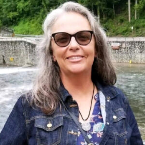Jacqueline Hartley smiling.