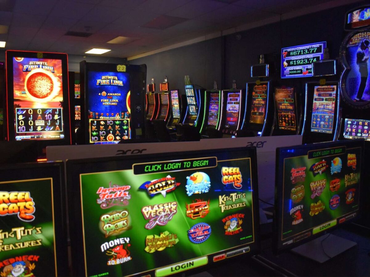 Suncoast Searchlight: Gambling dens prey on low-income customers