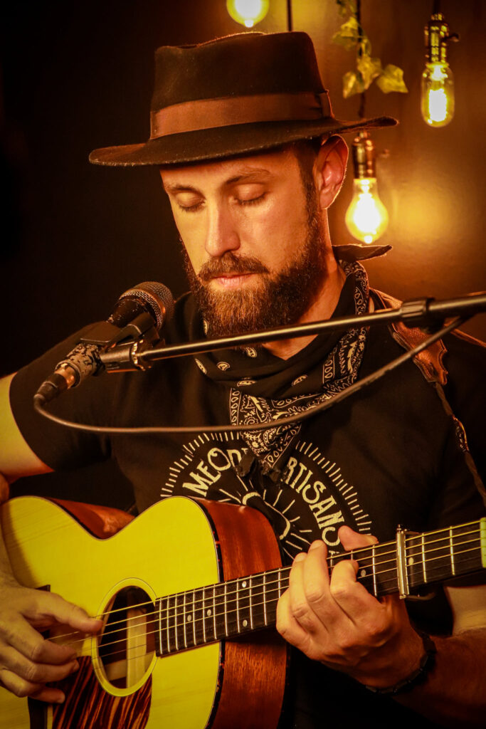 Fogartyville Songwriter Series hosted by John Hoover - WSLR+Fogartyville