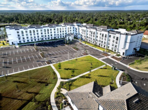 Aerial photo of an apartment complex.